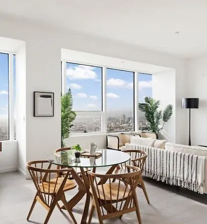 Skybox Penthouse Apartment